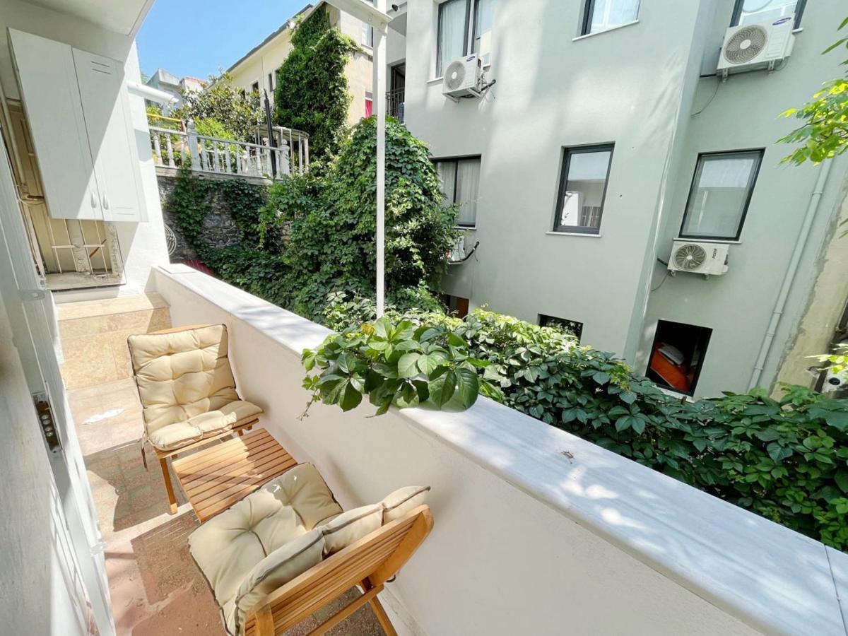 Apartment With Balcony Close To Taksim In Cihangir Estambul Exterior foto